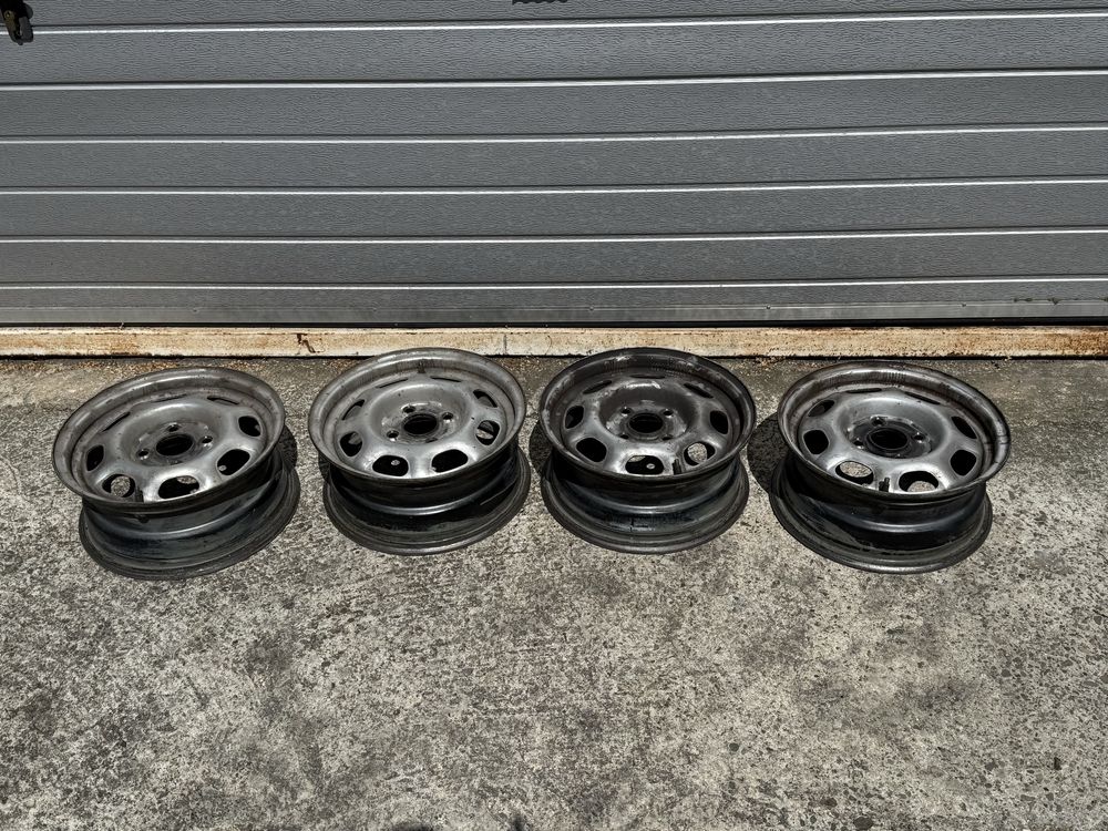 Felgi stalowe 13 cali 4x100 Volkswagen komplet