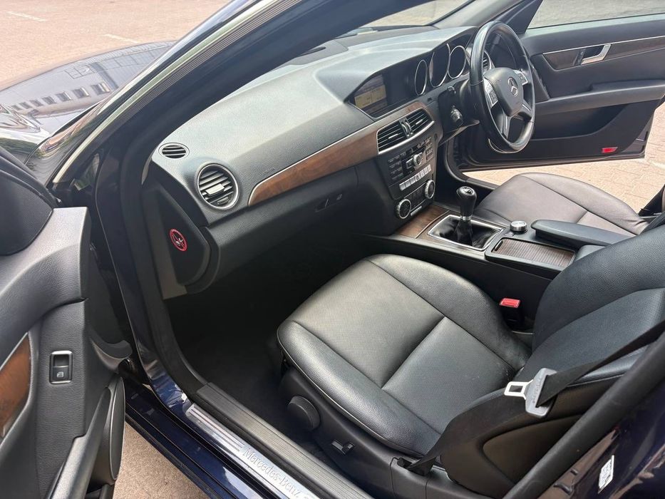 Продам Мерседес C CLASS.OM 651.MERSEDES C CLASS.Праве кермо