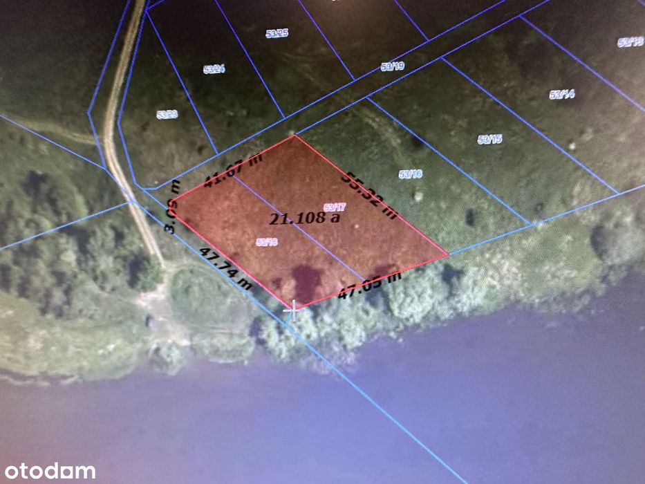 Działka nad jeziorem