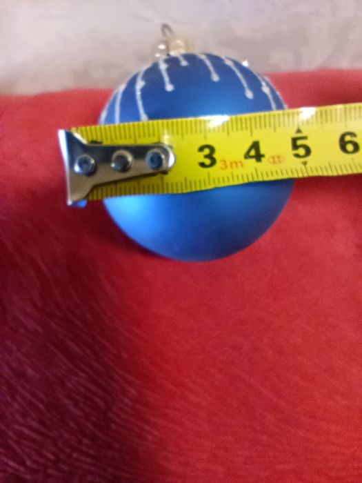 Ёлочные стеклянные шары и верхушка