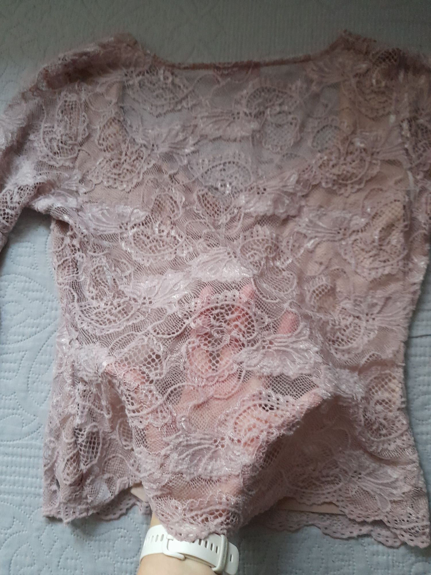 Różowa bluzka Guess 38