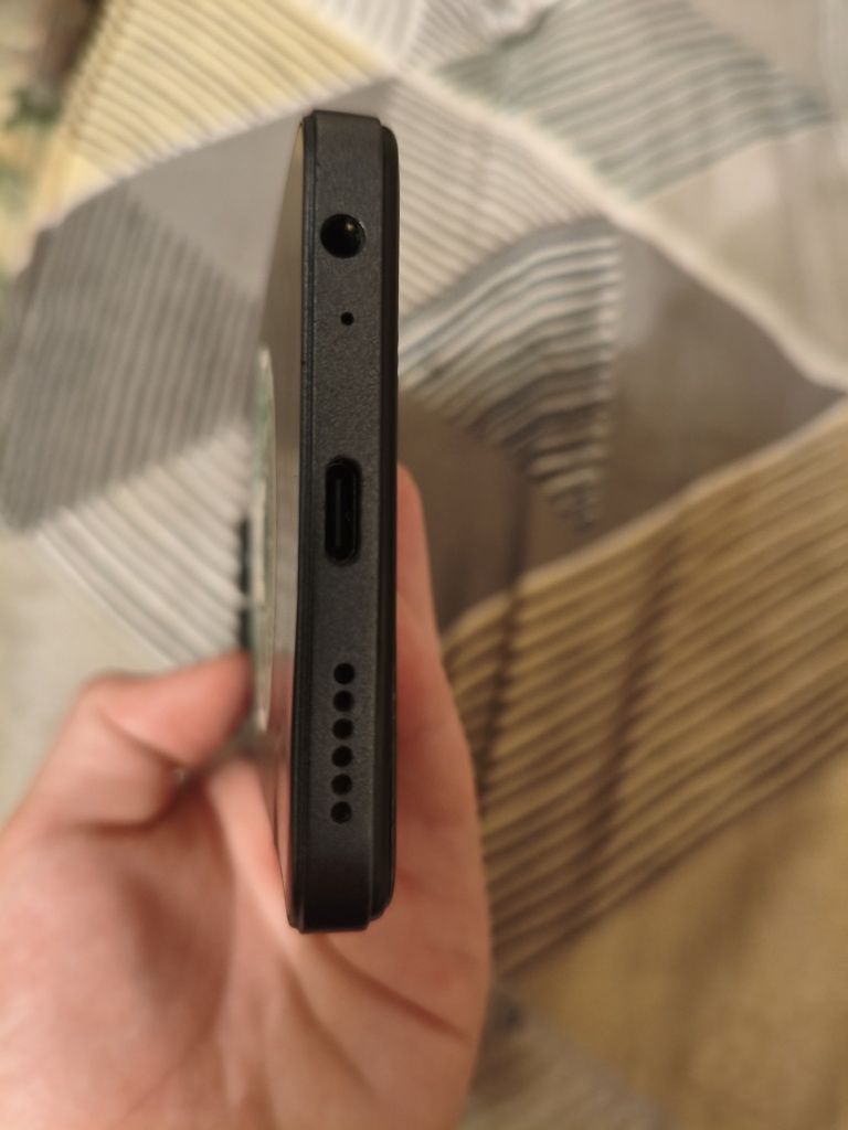 Tecno Spark 2024 Go 64 GB 8 GB RAM*
