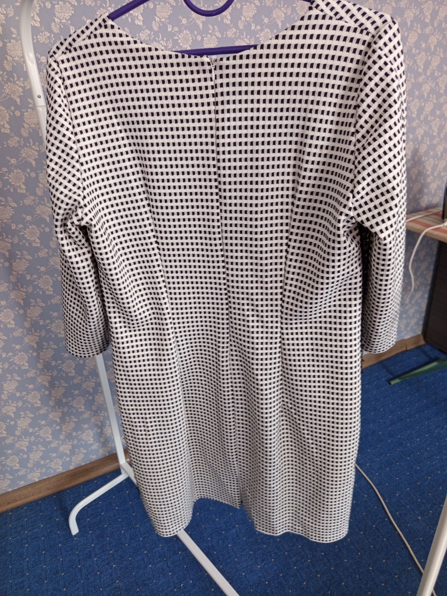 Продам сукню на р. 52