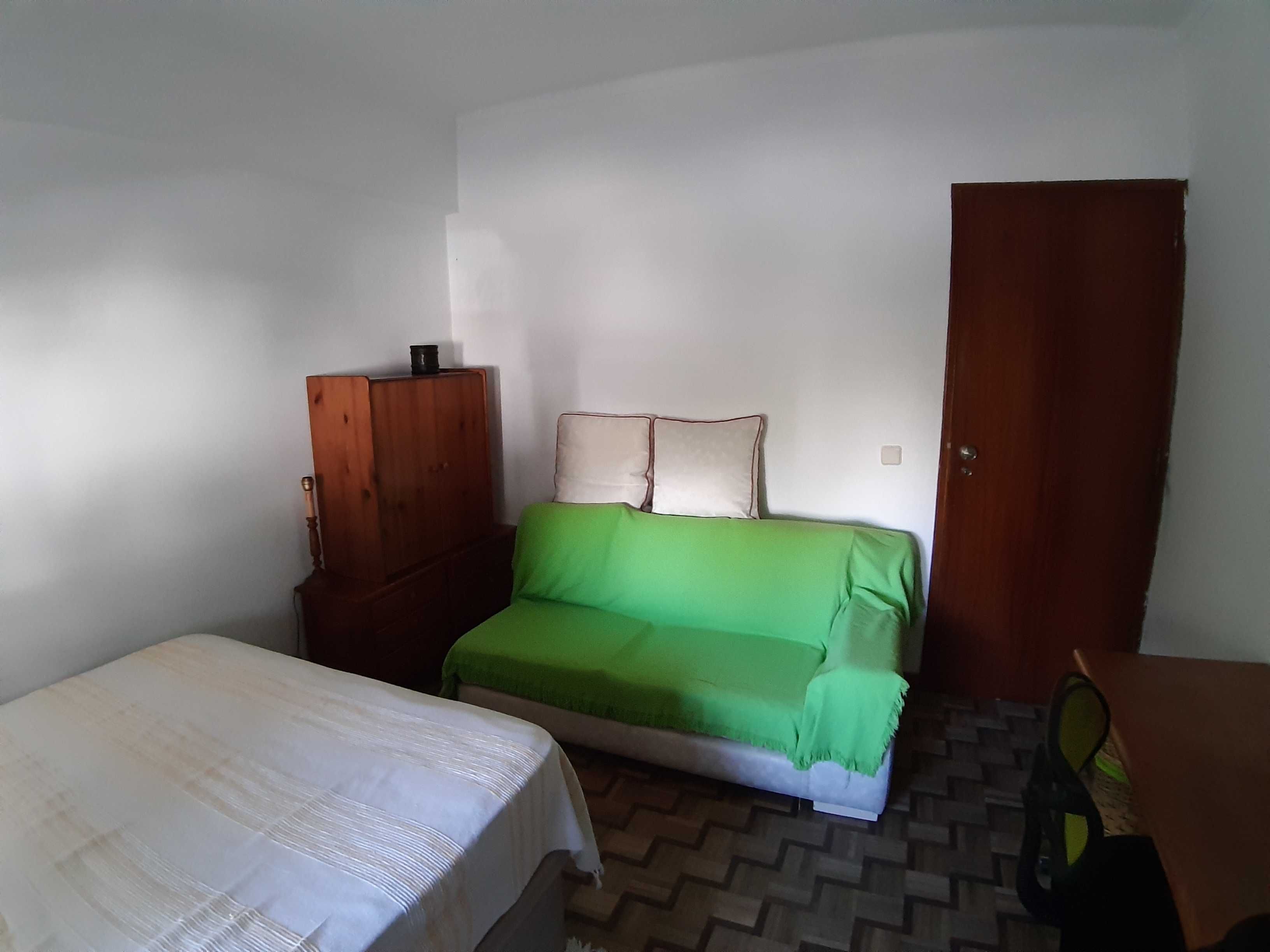 Quarto Individual Estudante/ Trabalhador em Faro