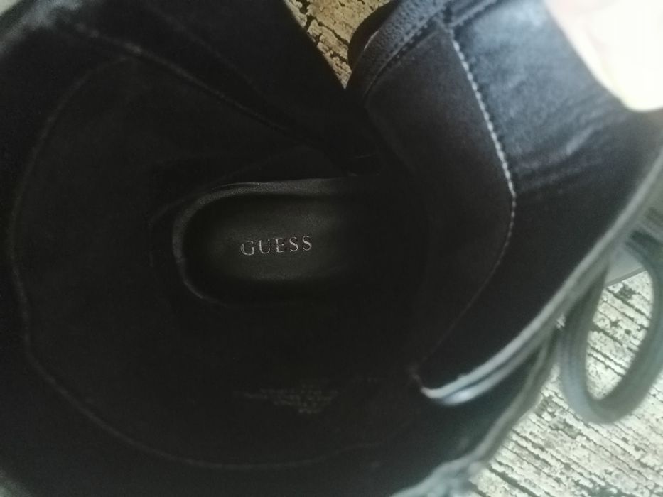 Оригінальні жіночі чоботи Guess. Розмір 9, устілка 26 см.