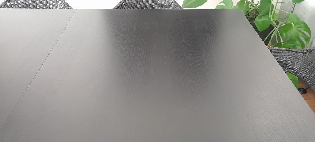 Mesa de jantar extensível [Ikea]