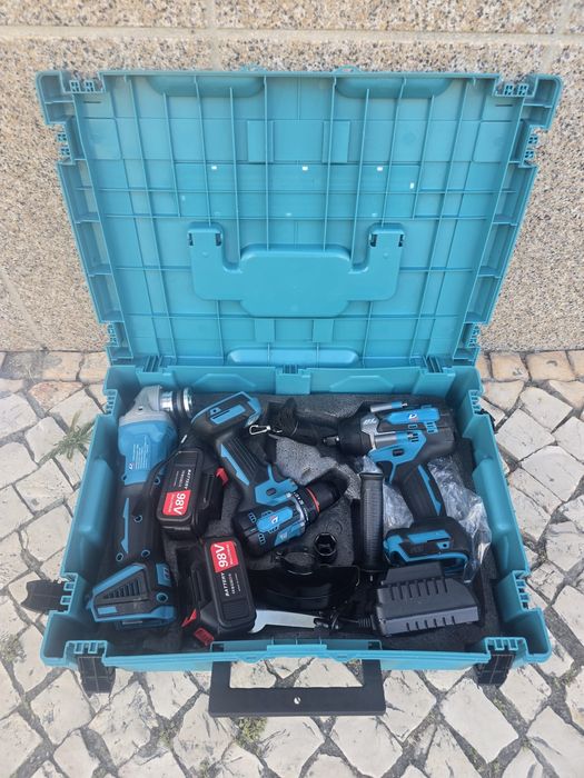 Conjunto de três máquinas baterias novo