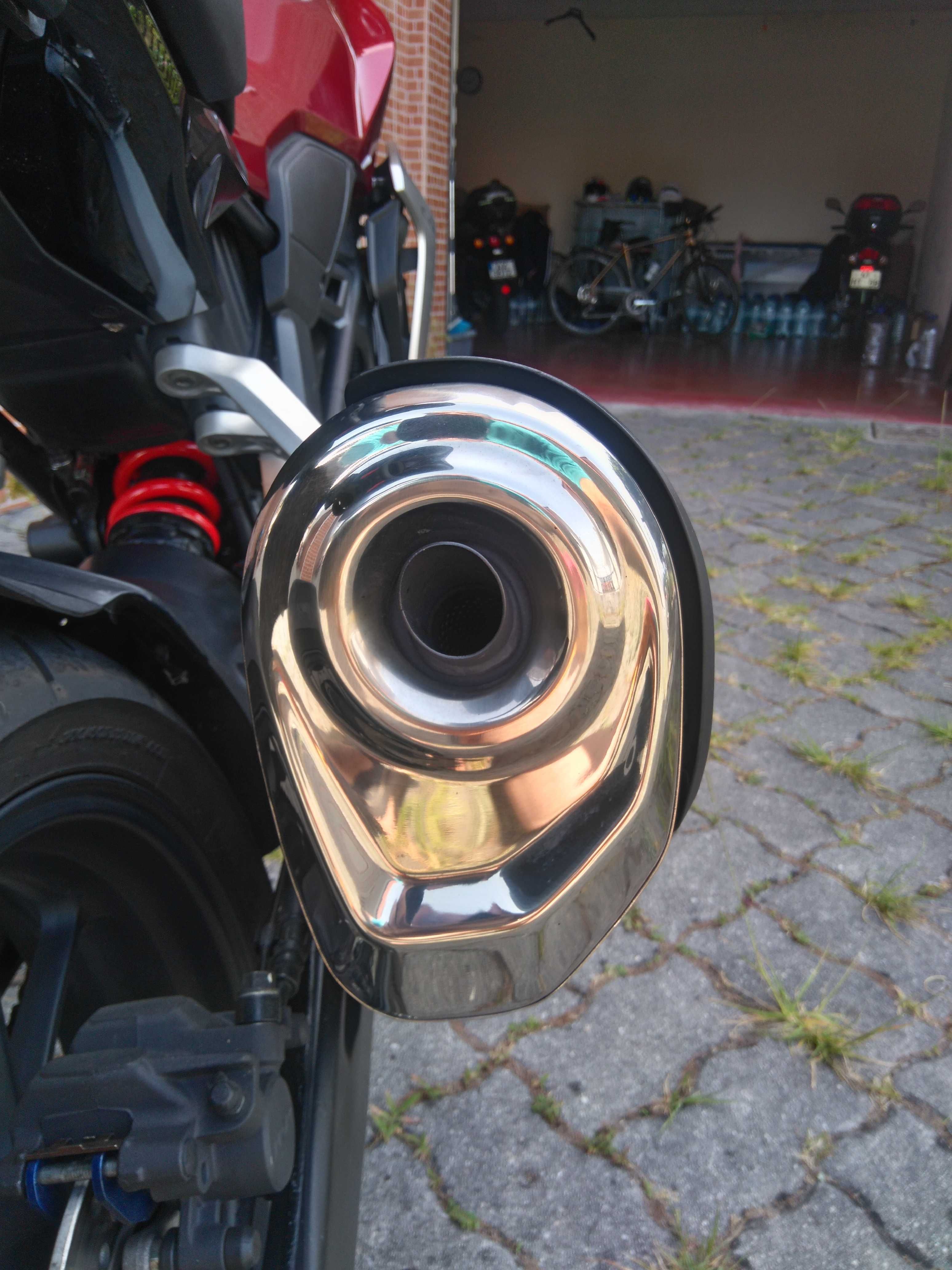 Honda cb 300 muito estimada