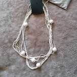Colar Prateado com Esferas Bijou Brigitte