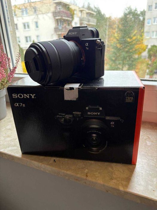 Sony a7 iii (ILCE-7M3) + obiektyw FE 28-70 mm f/3.5-5.6