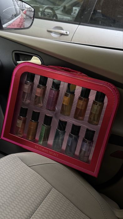 Набір з 12 міні-спреїв Вікторія Сікрет (Victoria’s Secret)