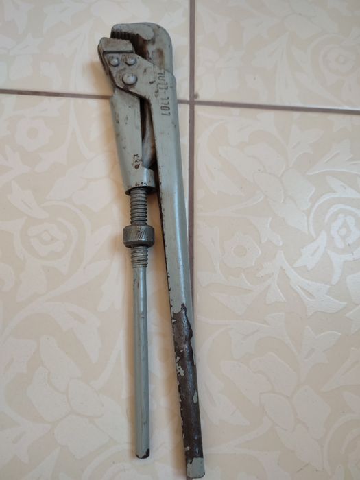 Ключ трубний важільний