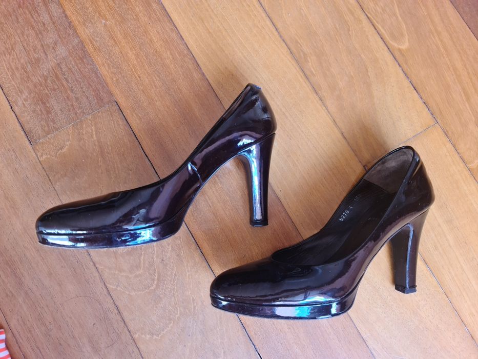 Sapatos em pele, n.⁰37, sola em couro