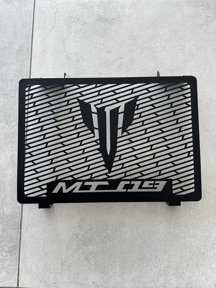 Proteção de radiador Yamaha mt 09