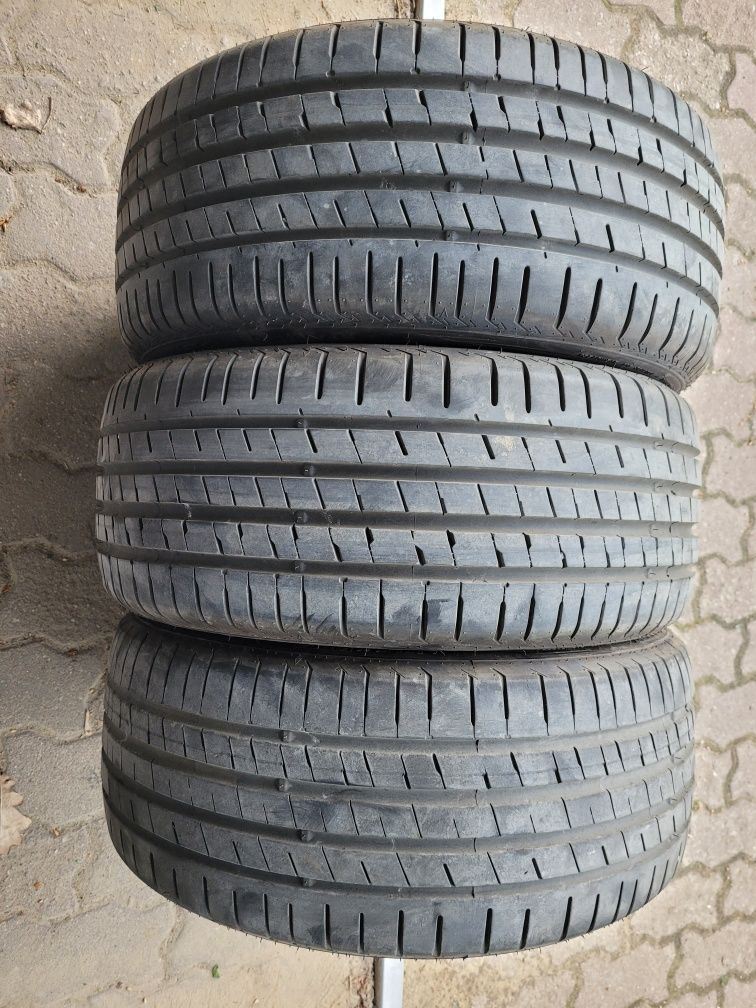 Opony letnie 215/45R16