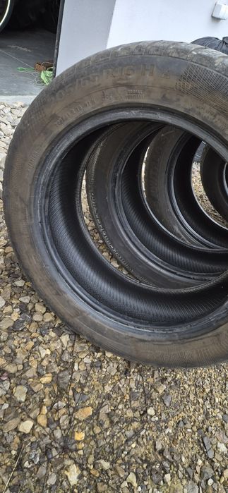 Opony zimowe 205/55R16 continental vredstein