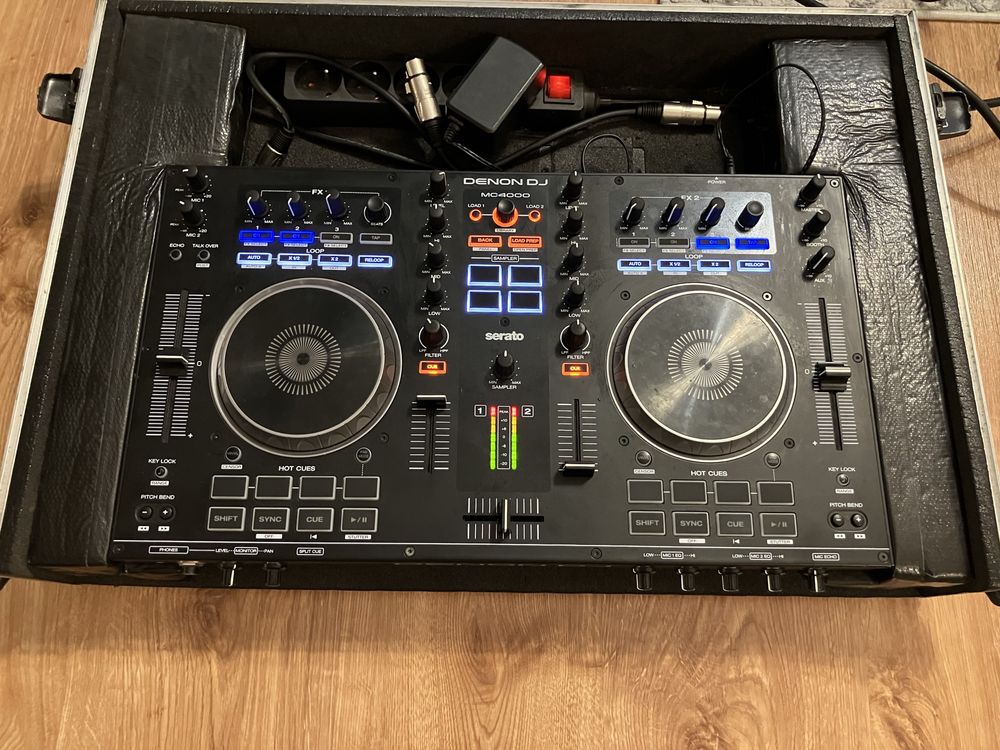 Denon DJ MC 4000 z casem, kontroler  dla dj