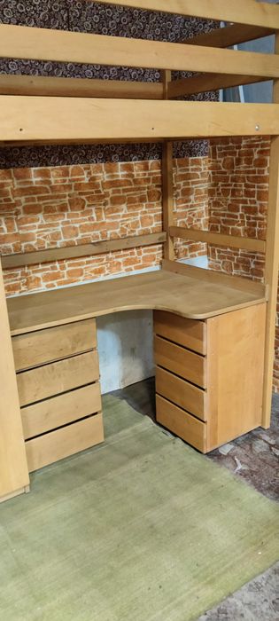 Деревянный комплекс в детскую