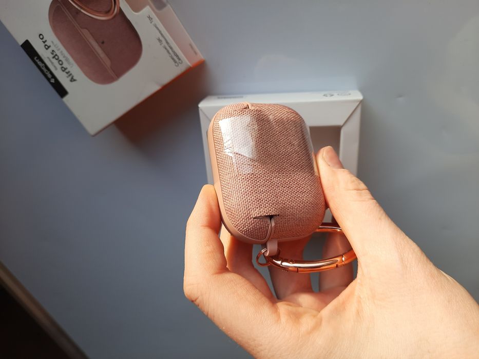 Etui case na Airpods pro Spigen Urban fit