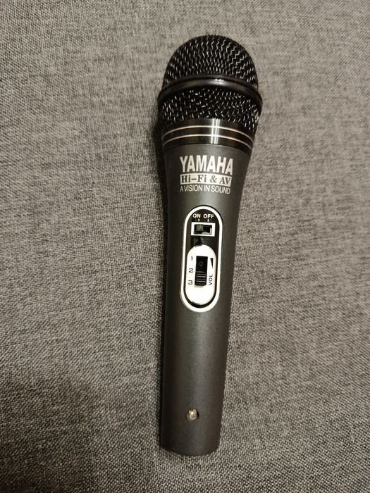 Професійний караоке мікрофон