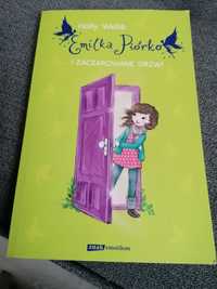 Sprzedam książkę dla dzieci Emilka Piórko i zaczarowane drzwi