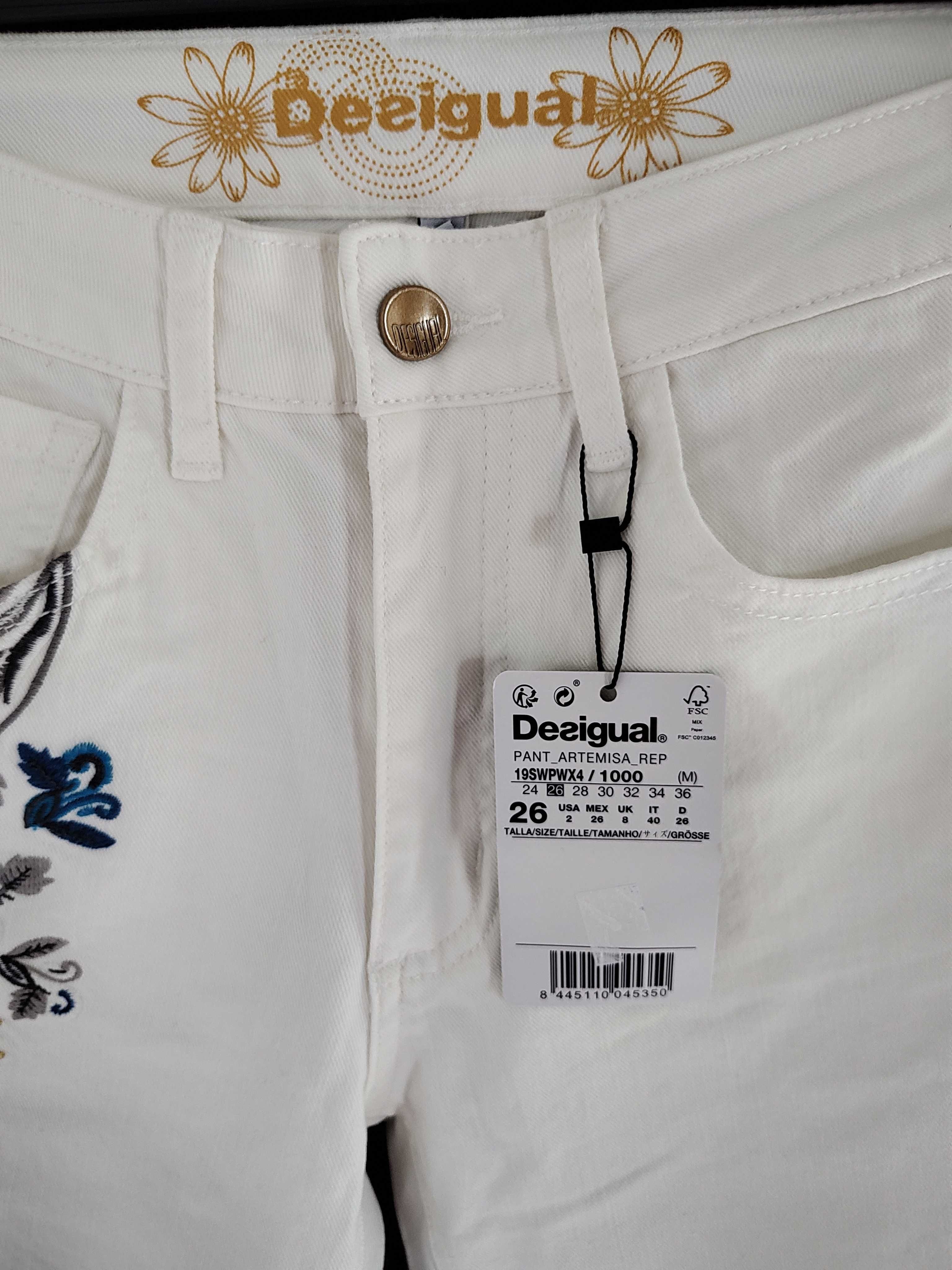 Nowe kremowe spodnie Desigual - r.26