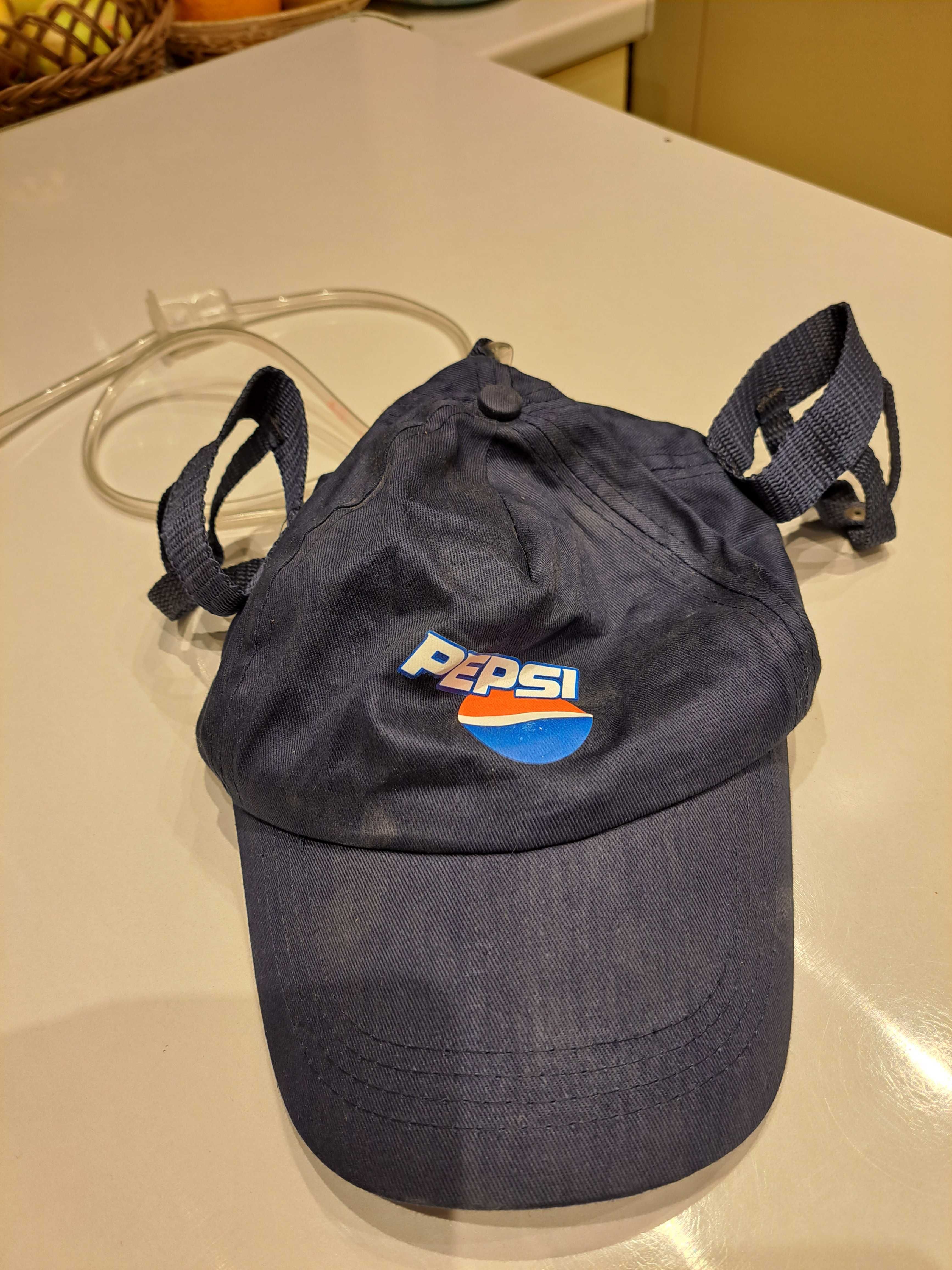 Czapka PEPSI granatowa regulowana z uchwytami na puszki 330ml i słomką
