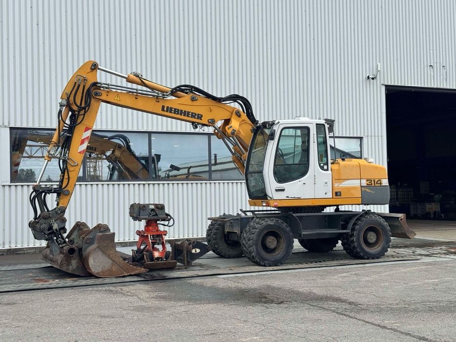 Liebherr A314  Koparka kołowa Liebherr A314 super stan oryginał