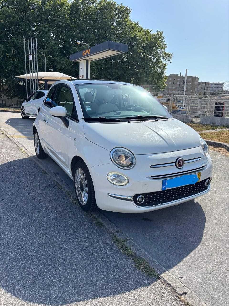 Fiat 500 Lounge 1.2 Automático (2017) – Muito estimado