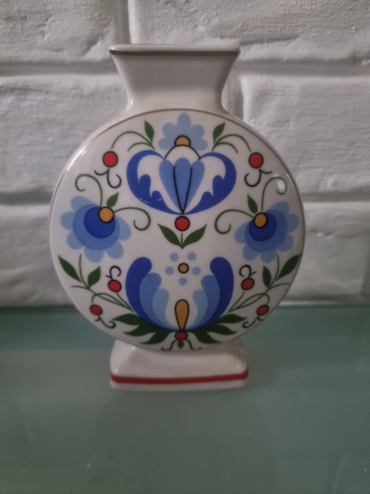 Lubiana, wazonik z motywem kaszubskim