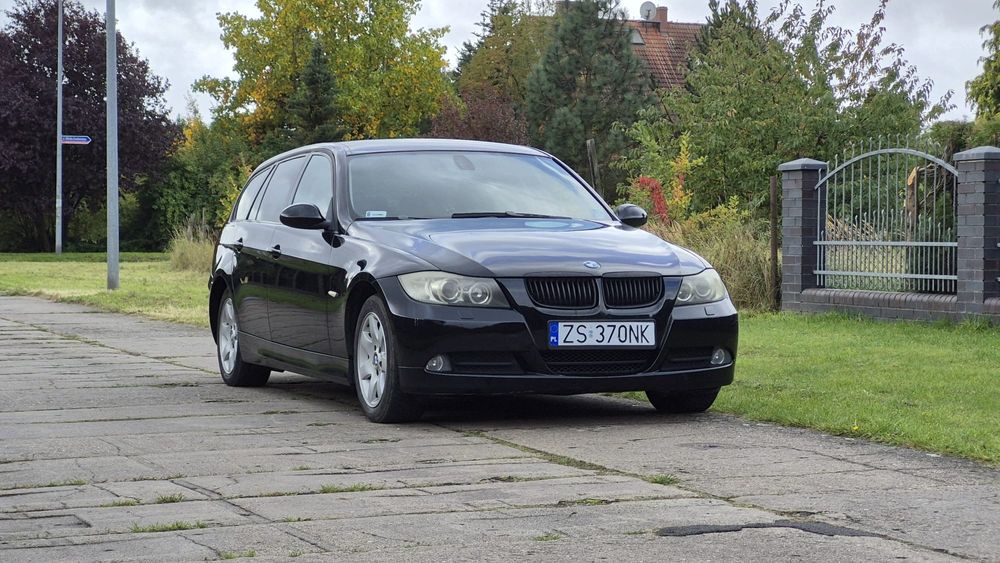 Bmw seria 3 e91 2.0benzyna 2008rok 143km navi tempomat Czujniki ksenon