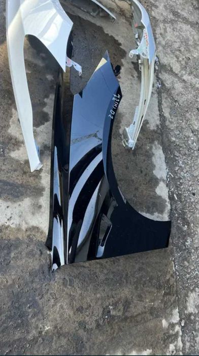 Крила Tesla Model 3 Y (2018-2024p) 1097253-00-F 1097252-00-F