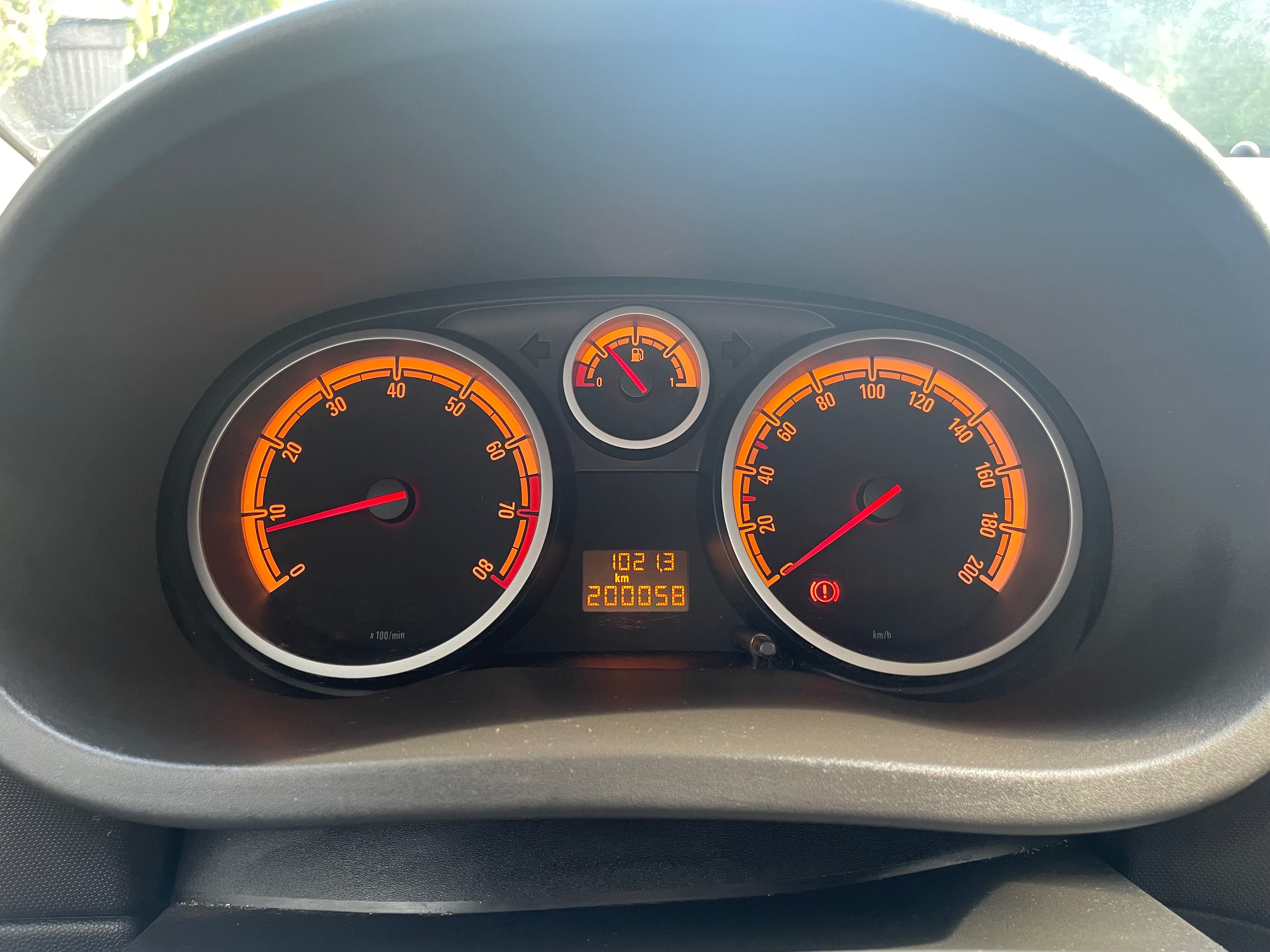 Opel Corsa 1.4 Benzyna | 2010