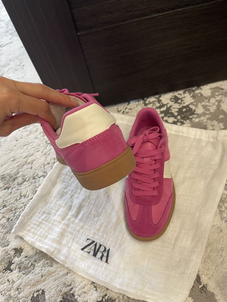 Кеди від бренду Zara