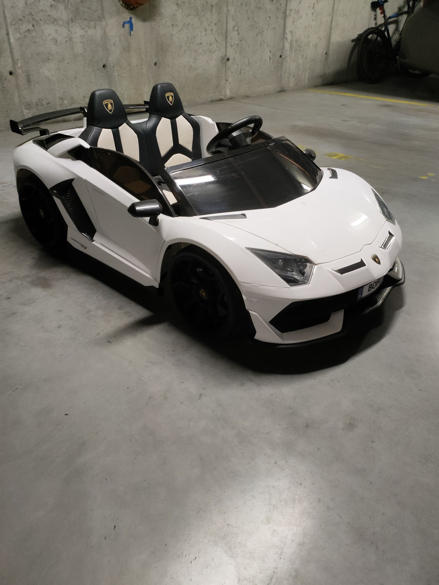 Lamborghini Aventador zdalnie sterowany z funkcją drift