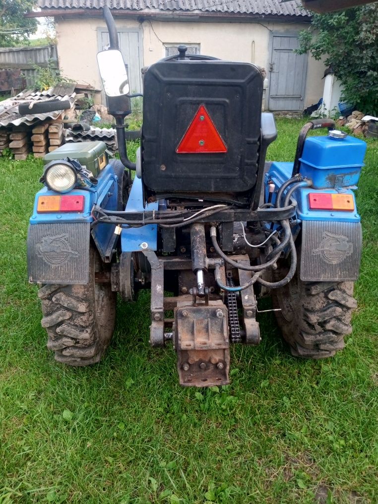 Продам трактор Булат