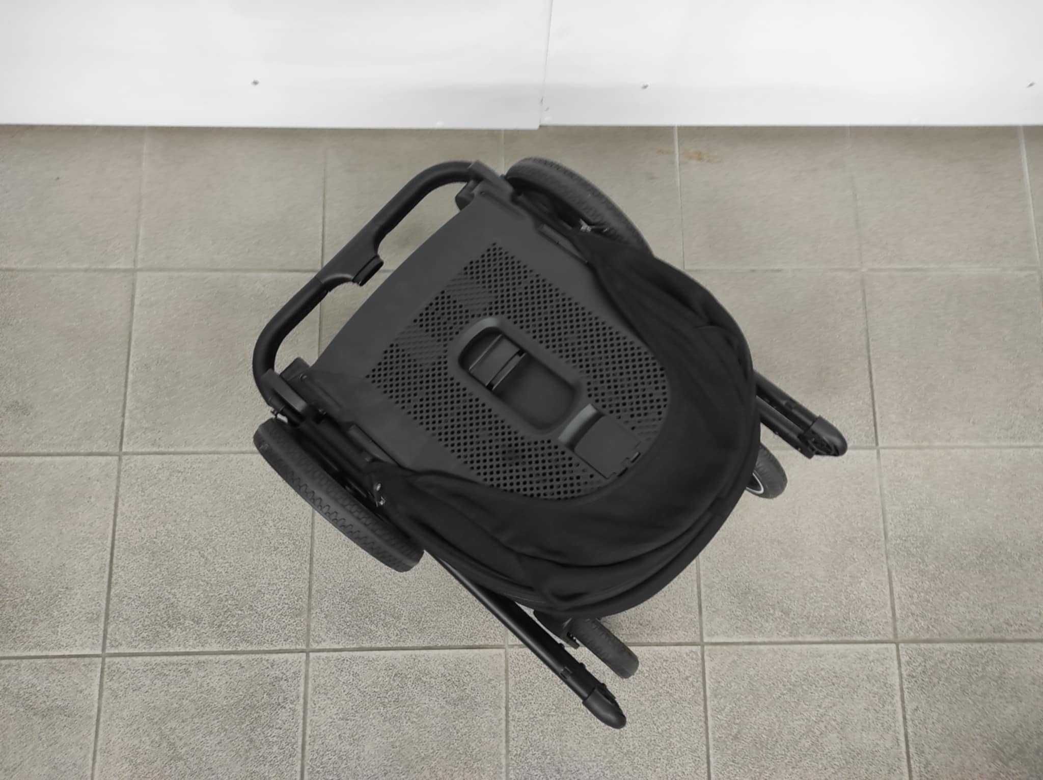 Wózek 2w1 Muuvo Slick 2.0 Classic Black Z EKSPOZYCJI!
