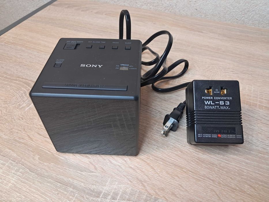 Годинник радіо будильник Sony ICFC1B