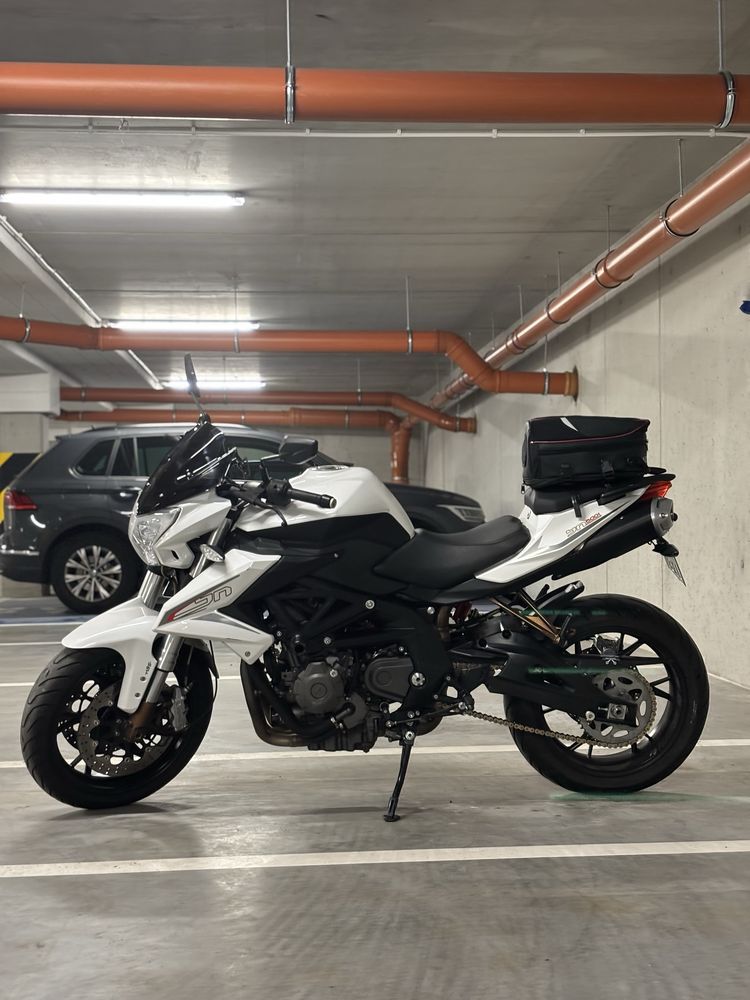 Benelli bn 600(tnt)