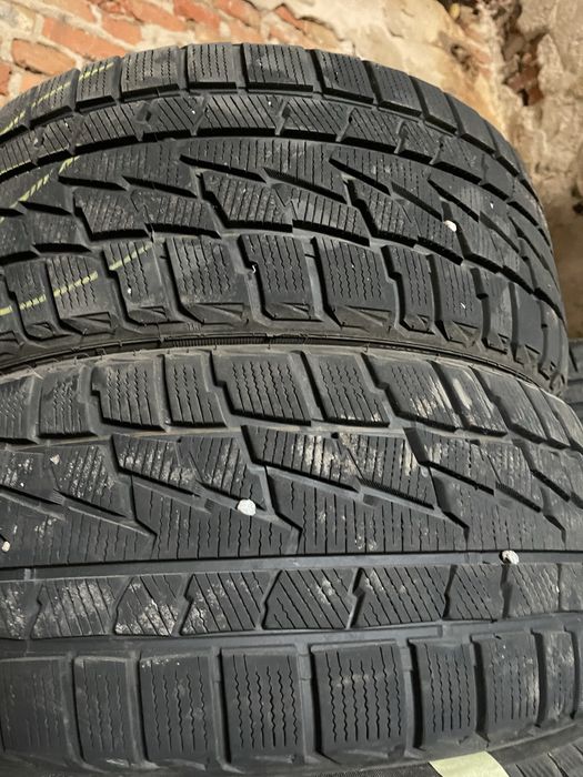 Резина 225/40 r18 пара ViaMaggiore Z Plus скати гума зимова