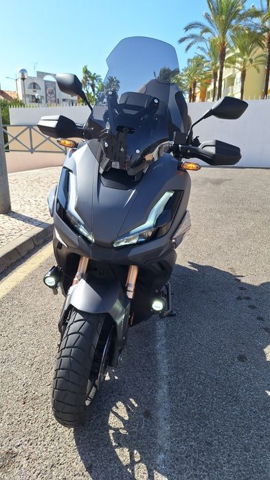 Honda ADV350 + EXTRAS