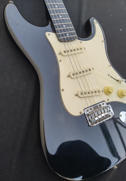 Guitarra Stratocaster Made in Korea