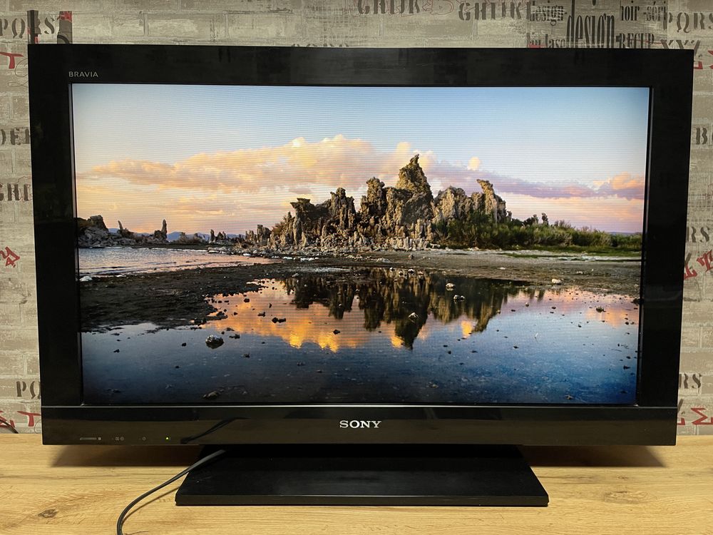 Телевизор LCD LED Sony Bravia 32BX300 (32 дюйма)