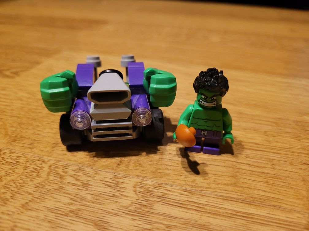 Lego 76066 Marvel Hulk vs Ultron