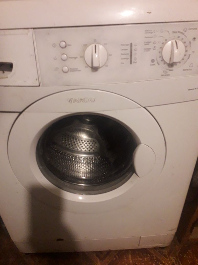 Продам стиральную машинку