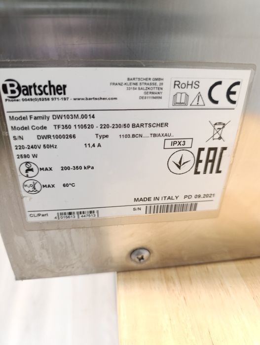 Mała zmywarka do szkła Bartscher TF350.