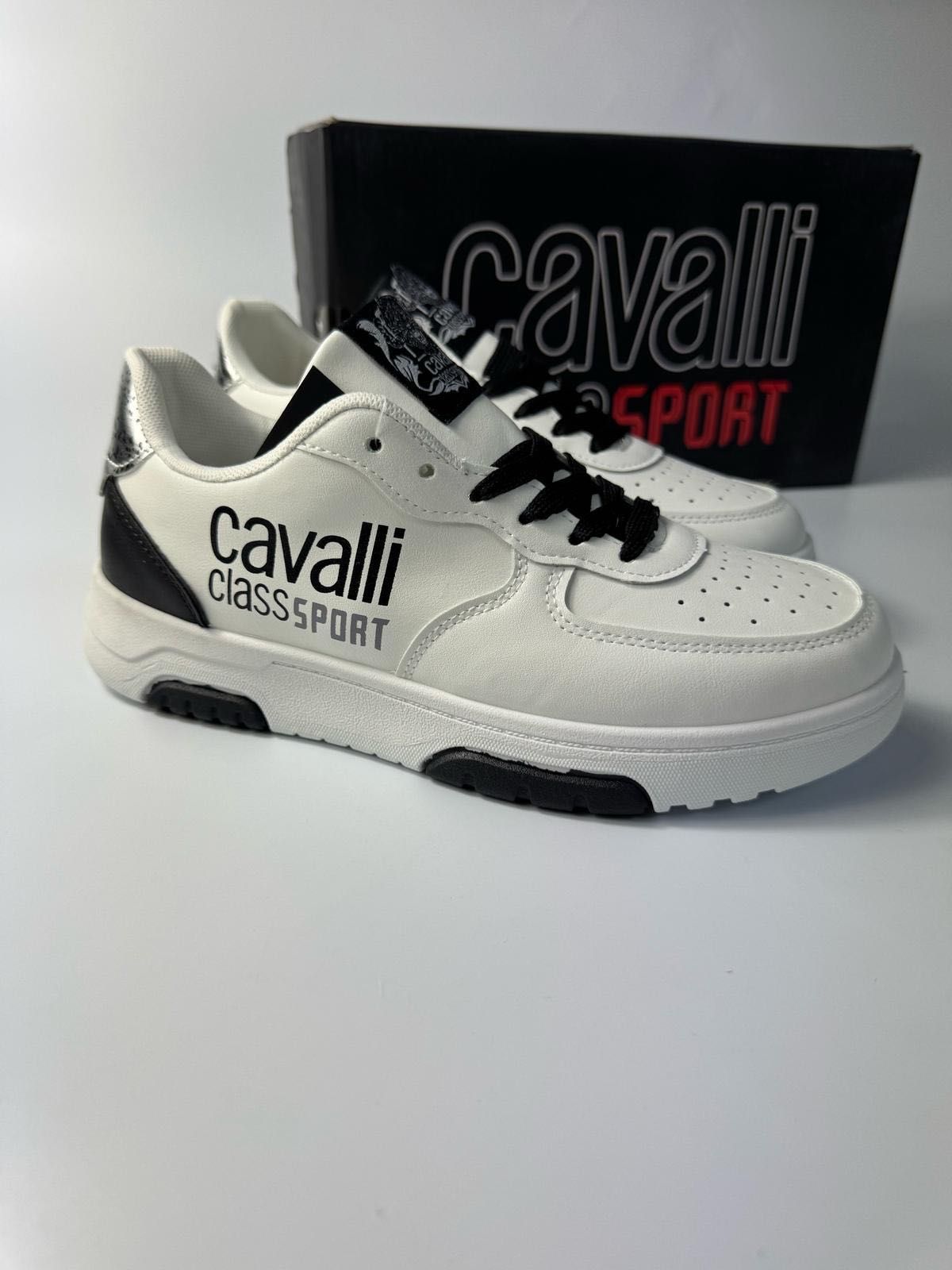 Nowe sneakersy damskie CAVALLI CLASS SPORT białe 38