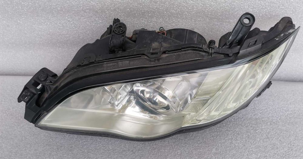 Фара левая Subaru Legacy Outback 2007-2010 галоген