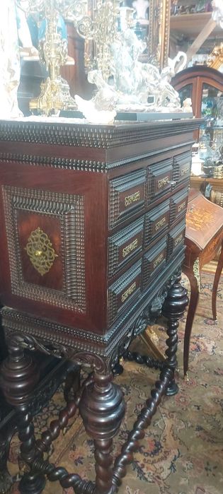 Móveis contadores (coloniais)