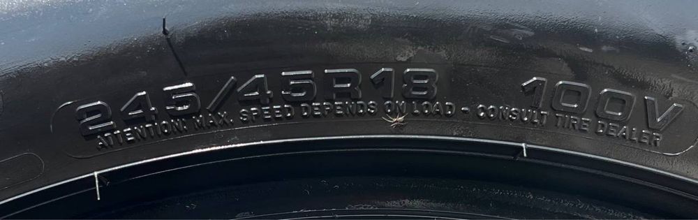 Шины б у 245/45R18 GOODYEAR ULTRA GRIP 8 ранфлет